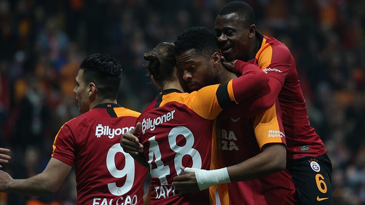 ''Qalatasaray''dan darmadağın