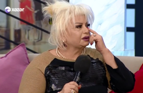 66 yaşlı əməkdar artist estetik əməliyyata hazırlaşır: Qadın həmişə gözəl olmalı - FOTO