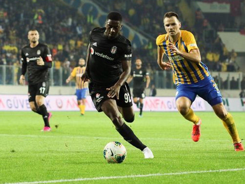 “Ankaragücü” “Beşiktaş”a məğlub oldu