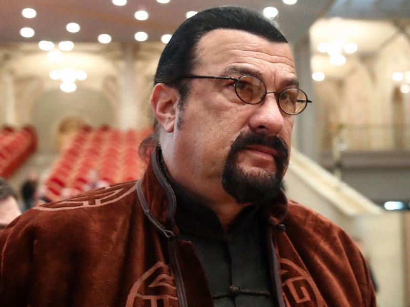 Steven Seagal ICO reklamına görə cərimələndi