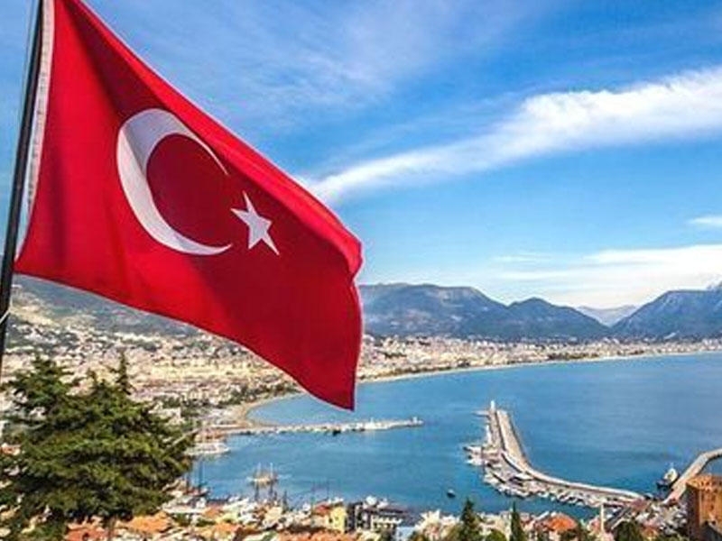 Türkiyə turizm mövsümünü təxirə salır
