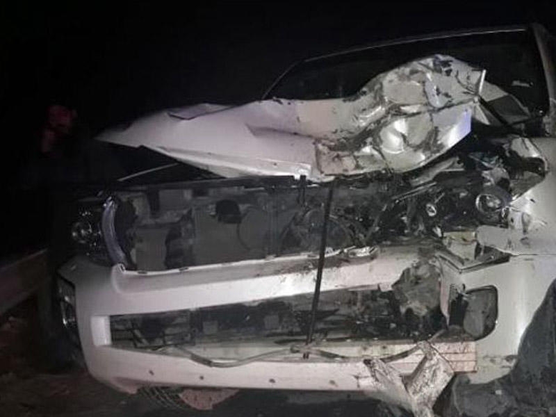 Qazaxda qəza zamanı avtomobildə sıxılı vəziyyətdə qalan 3 nəfər xilas edilib - FOTO
