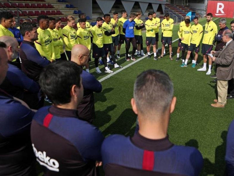 ''Barselona''nın bəzi futbolçuları maaşlarının azaldılmasına qarşı çıxdı