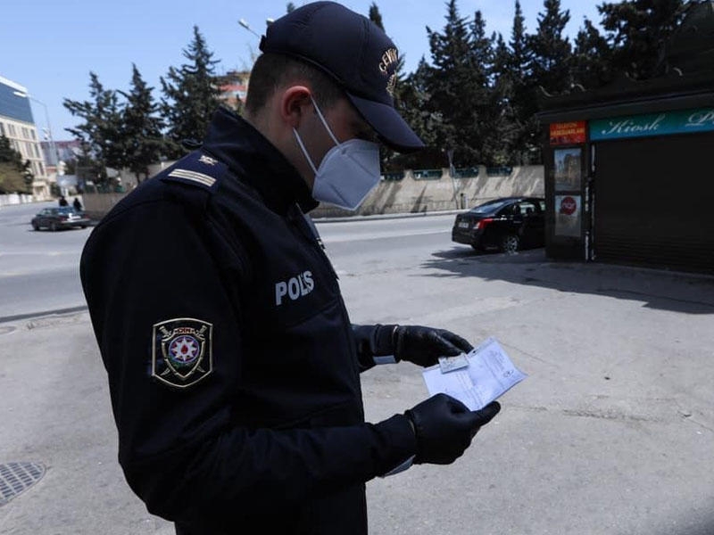 Bakı polisi: ''İcazə olmadan hərəkət edən şəxslər barədə qanunvericiliyə uyğun tədbirlər görülür'' - FOTO