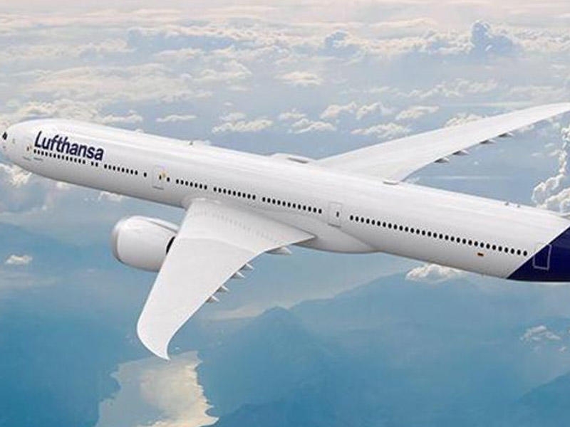 ''Lufthansa'' 290 milyon avro kredit istəyib