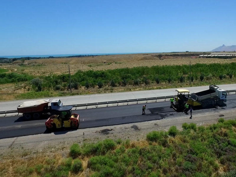 Bakı-Quba-Rusiya sərhədi yolunun 100 km-lik hissəsində işlər yekunlaşır