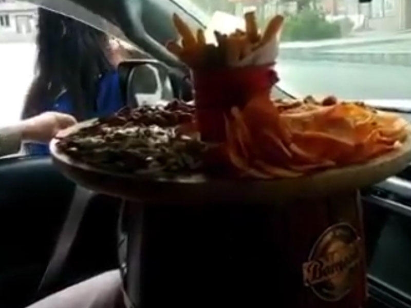 Bakıda avtomobilin salonunda xidmət göstərən “pub” aşkarlanıb -  VİDEO - FOTO