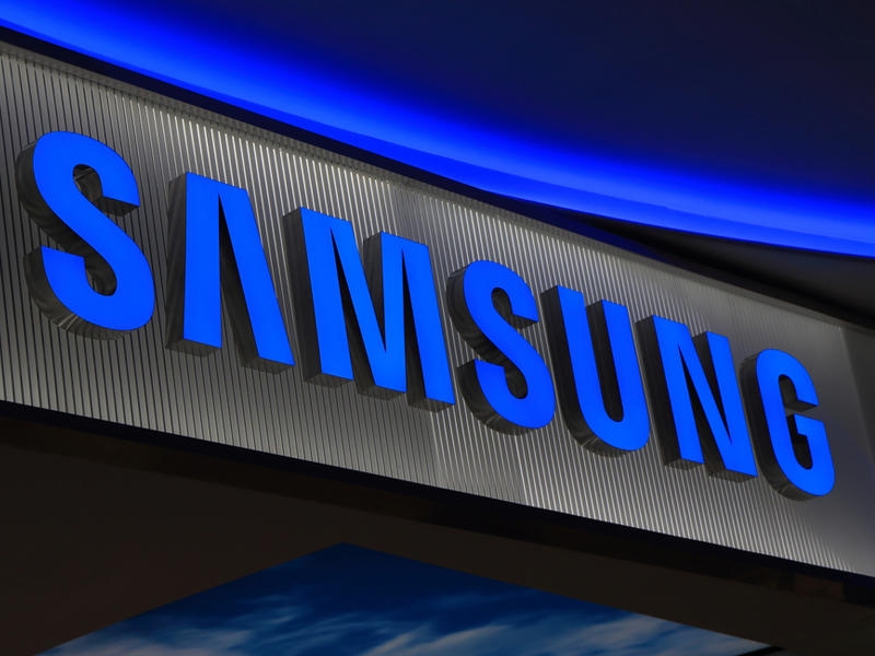 Samsung şirkəti ABŞ-ın 5G smartfon bazarını zəbt etdi