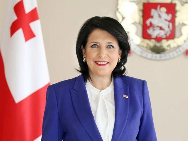Salome Zurabişvili Respublika Günü münasibətilə Azərbaycan xalqını təbrik edib
