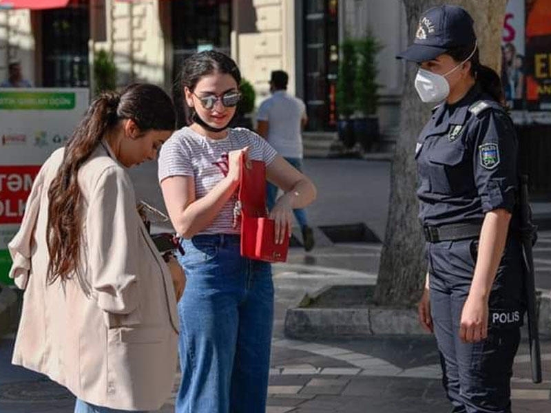 Bakı polisi karantin qaydalarını pozanları cərimələməyə başladı