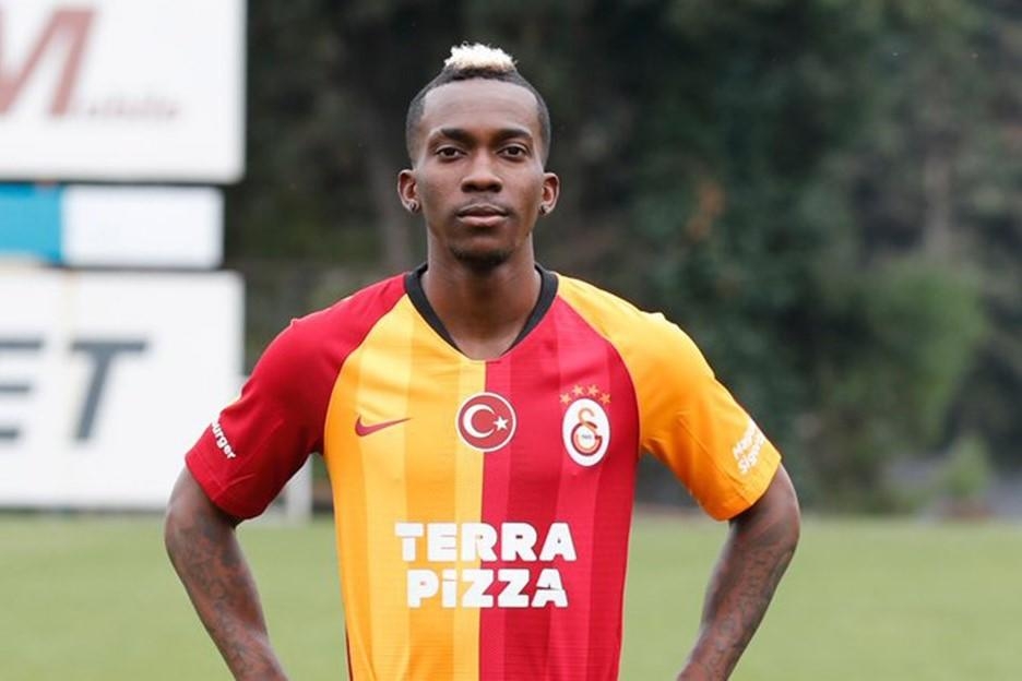 ''Qalatasaray''da ayrılıq