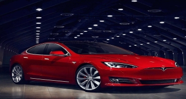 Tesla şirkəti yeni elektromobilin yaradılmasına hazırlaşır