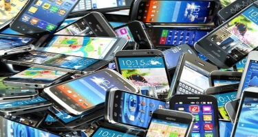Smartfon və düyməli telefonların istehsalı azalıb