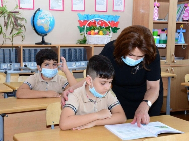 Pandemiya dövründə məktəblər necə işləməlidir? - Səhiyyə Nazirliyi detalları açıqladı