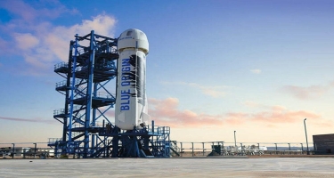 Blue Origin turistlər üçün kosmik raketi test edib