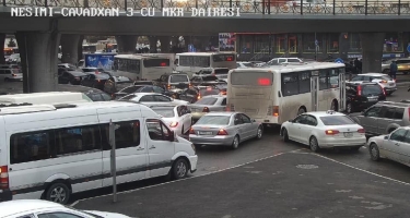 Bakıda yol qəzası tıxac yaratdı, marşrut avtobusları gecikir - FOTO