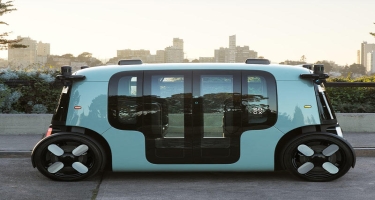 “Zoox” robot taksisi nümayiş olunub