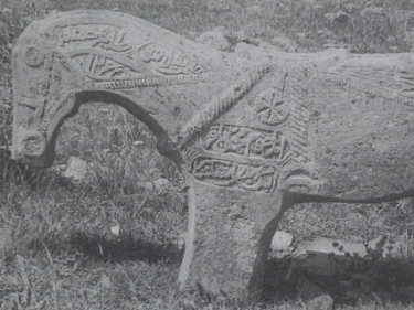 Laçın və Kəlbəcərin at və qoç təsvirli abidələri - FOTO