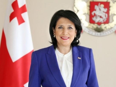 Salome Zurabişvili Prezident İlham Əliyevi təbrik edib