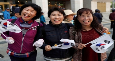 Cənubi Koreyada əhalinin sayı azalır, yaşlıların sayı isə çoxalır