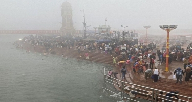 Yüz minlərlə hindistanlı dini festivalda - Virusu heçə saydılar - FOTO