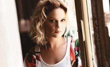 Farah Zeynep ilk dəfə xəstəliyindən danışdı