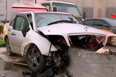 Bakıda sürücünün yuxulaması qəzaya səbəb olub - FOTO