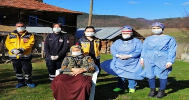 Türkiyədə yaşlı nəslin koronavirusa qarşı evdə peyvəndlənməsi üçün mobil qruplar yaradılıb