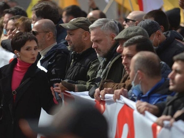 Gürcüstan parlamentinin binası qarşısında etiraz aksiyası keçirilir