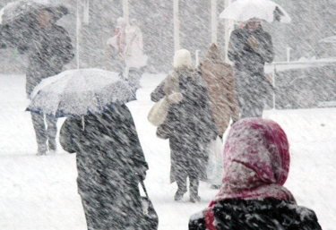 SON DƏQİQƏ! Azərbaycanda güclü qar yağdı: Yol bağlandı - FOTO