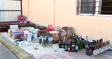 Aksiz markası olmayan içki və siqaretlər aşkarlandı - FOTO