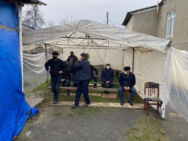 Balakəndə də yas mərasiminə polis müdaxilə etdi - FOTO