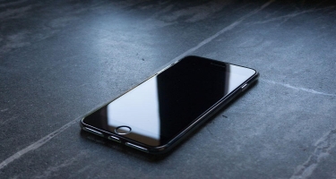 “iPhone 13” smartfonunun buraxılış tarixi açıqlanıb