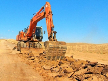 Abşeronda palçıq vulkanlarına yeni yol çəkilir -  FOTO