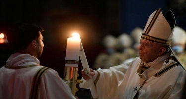 Katolik və protestantlar Pasxa bayramını qeyd edirlər - FOTO
