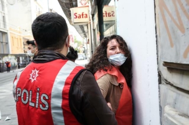 İstanbulda yürüş etmək istəyən 244 nəfər saxlanıldı - FOTO