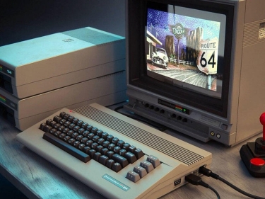 40 il yaşı olan Commodore 64 kompüteri 10$ dəyərində bitcoini neçə ilə mayninq edə bilər?