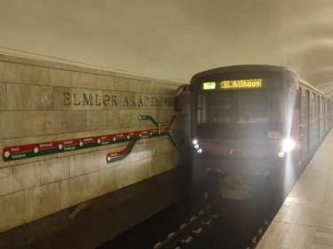 Bakı metrosunda YENİLİK - FOTO