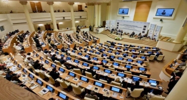 Gürcüstan müxalifəti parlamentin boykotunu dayandırıb