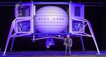 Ceff Bezos iyulun 20-də qardaşı ilə birlikdə kosmosa uçacaq