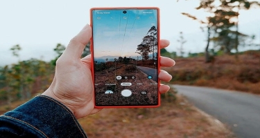 “Samsung” öz qabaqcıl smartfonlarında kameralarla bağlı problemi etiraf edib
