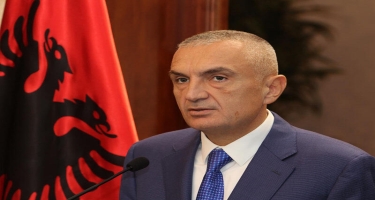 Parlament prezidentə impiçment elan etdi - Albaniyada