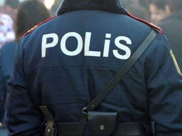 Bakıda polis ehtiyatsızlıqdan özünü vurdi