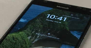 “Windows 11” sistemi smartfona quraşdırılıb