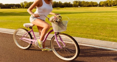Qonşu ölkədə qadınlara velosiped sürmək qadağan olunur-Foto