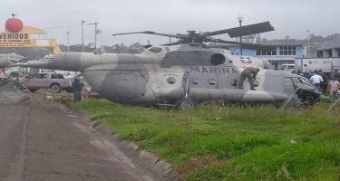 Meksika donanmasına aid helikopterin qəza anı - VİDEO