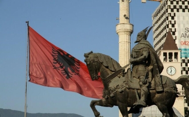 Albaniyanı qadın nazirlər idarə edəcək