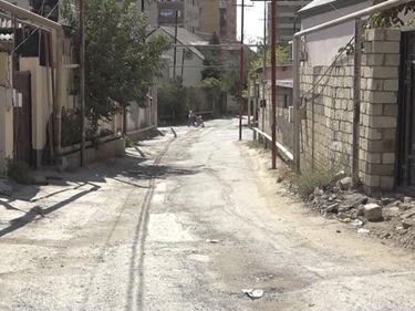 “El yolu”ndan elliklə gileylənənlər - VİDEO