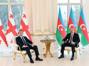Prezident İlham Əliyev Gürcüstanın Baş naziri ilə görüşüb - FOTO