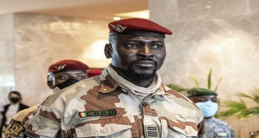 Qvineyada qiyamçıların lideri Prezident oldu